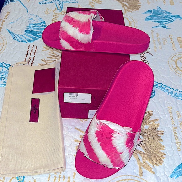 NWT VALENTINO GARAVANI PINK DUCK Feather Slides Willing to trade for Rockstuds - Picture 3 of 10